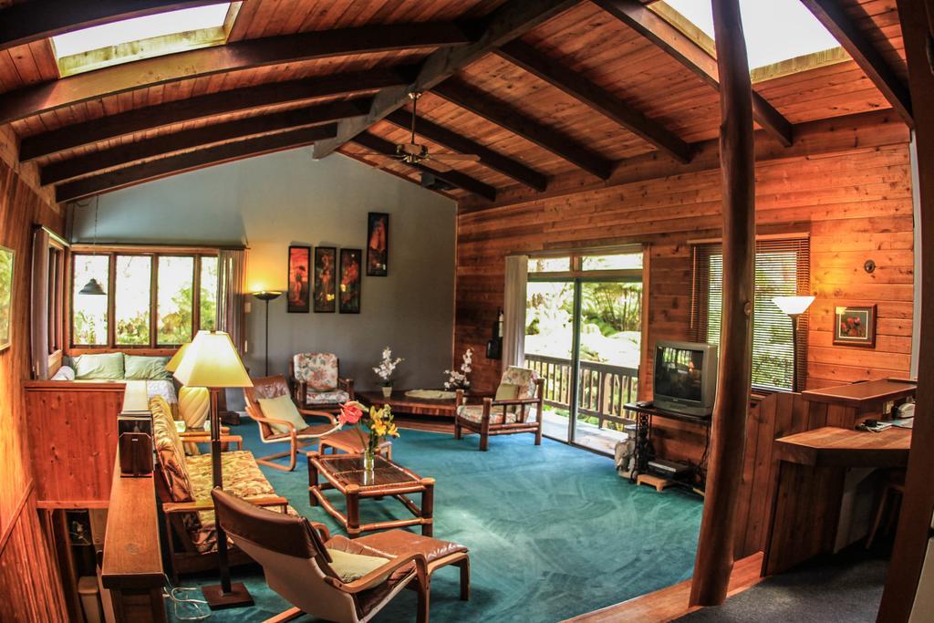 Volcano Village Lodge Bilik gambar