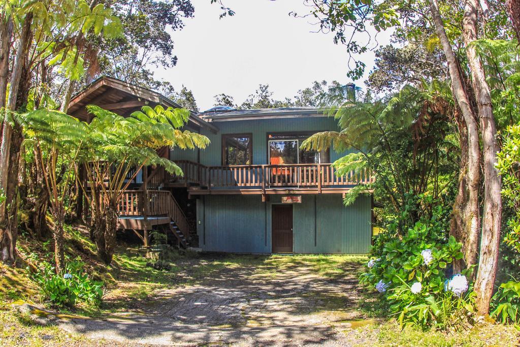 Volcano Village Lodge Bilik gambar