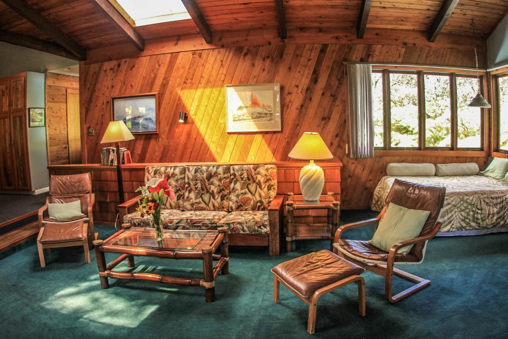 Volcano Village Lodge Bilik gambar